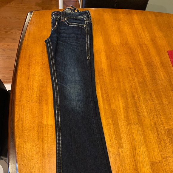 Women’s Rock Revival Jeans - Picture 3 of 3